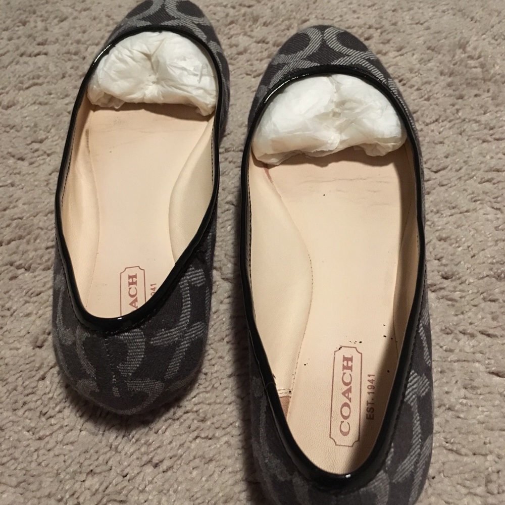 Coach dark grey flats size 6.5 - Picture 2 of 3